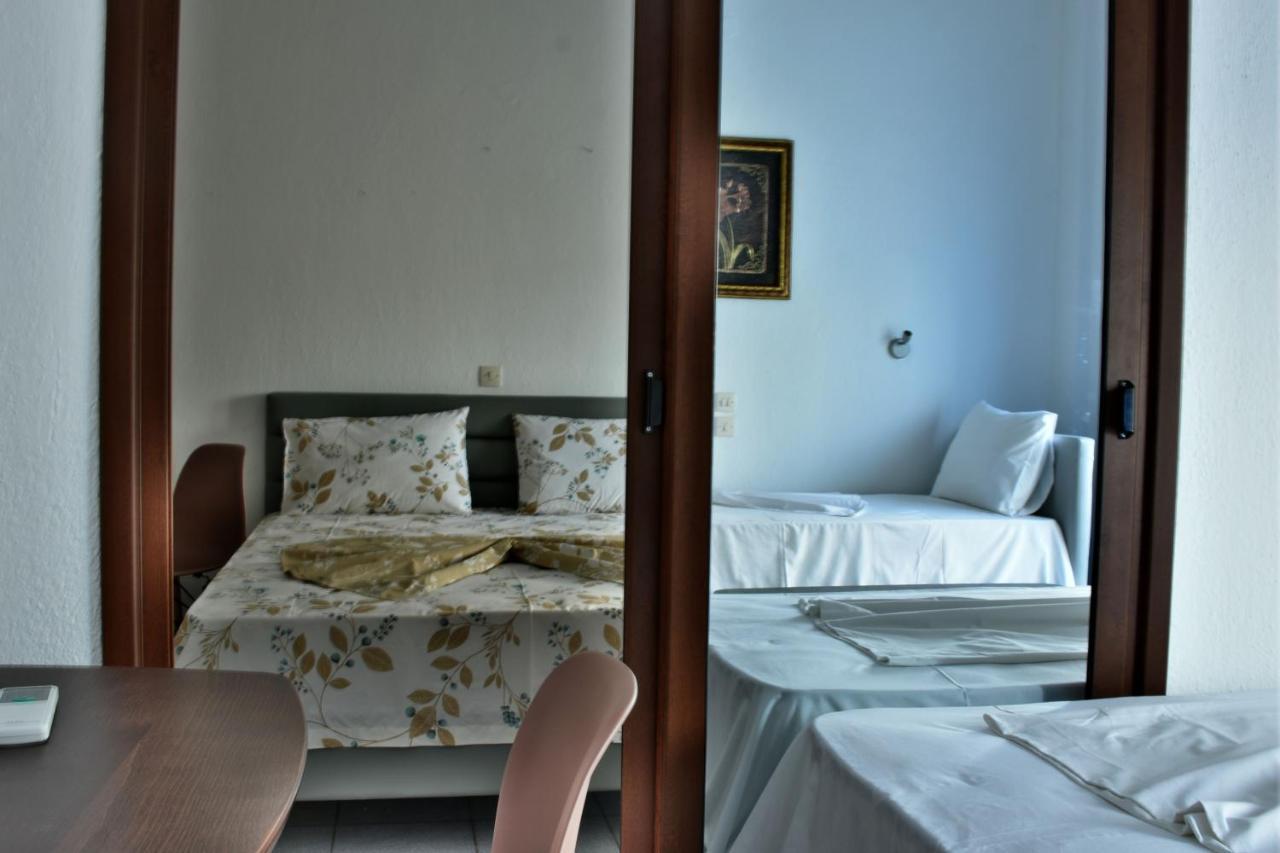 Theano Studios Paralia Sikias Exterior photo