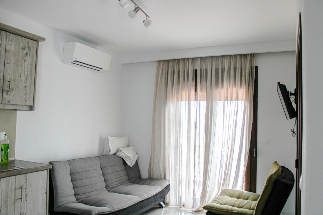 Theano Studios Paralia Sikias Exterior photo